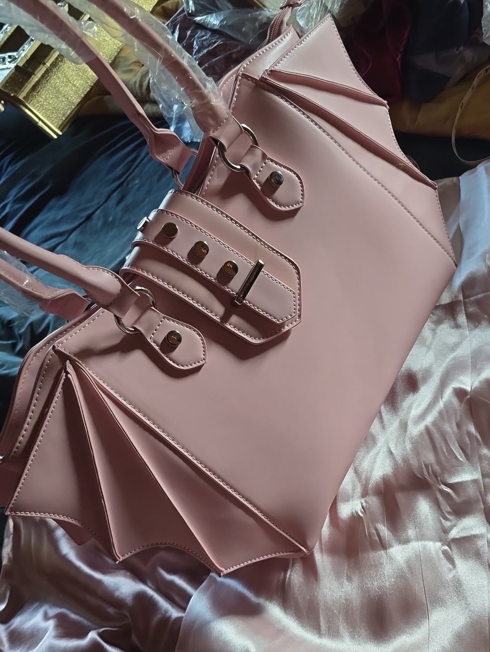 NWT Annabelle Batwing Purse